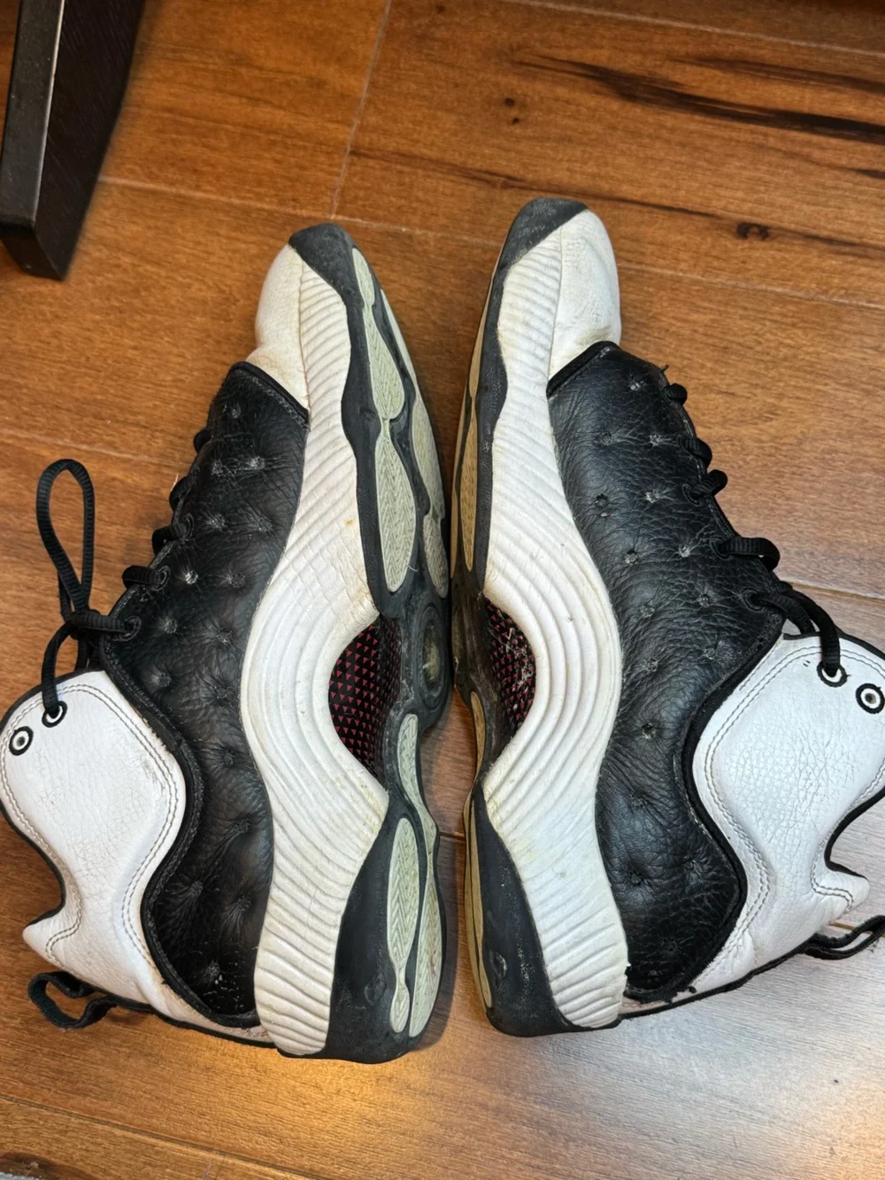 NIKE AIR JORDAN Jumpman Team ll Sneakers